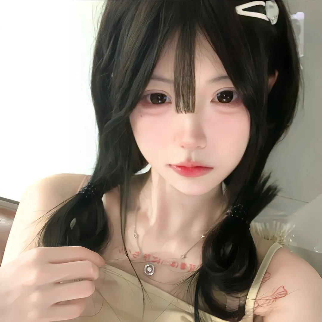 劳拉·马尔斯的眼睛